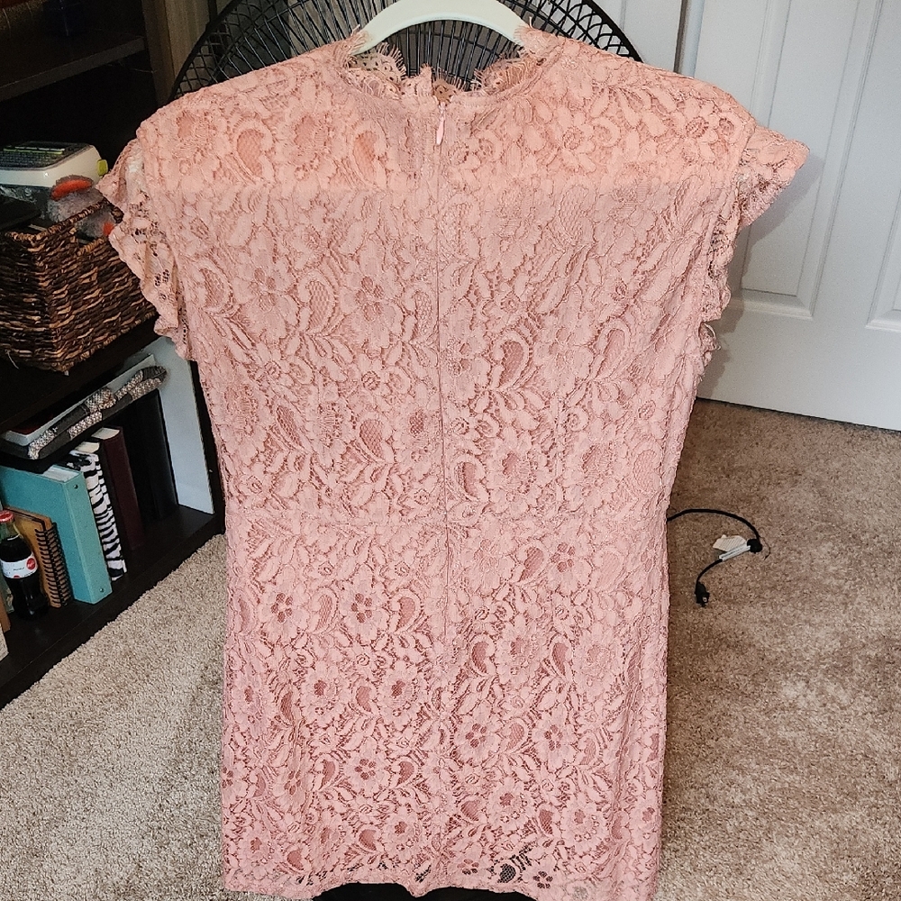 Delicate Dusty Pink Lace Dress Size S - Picture 9 of 16